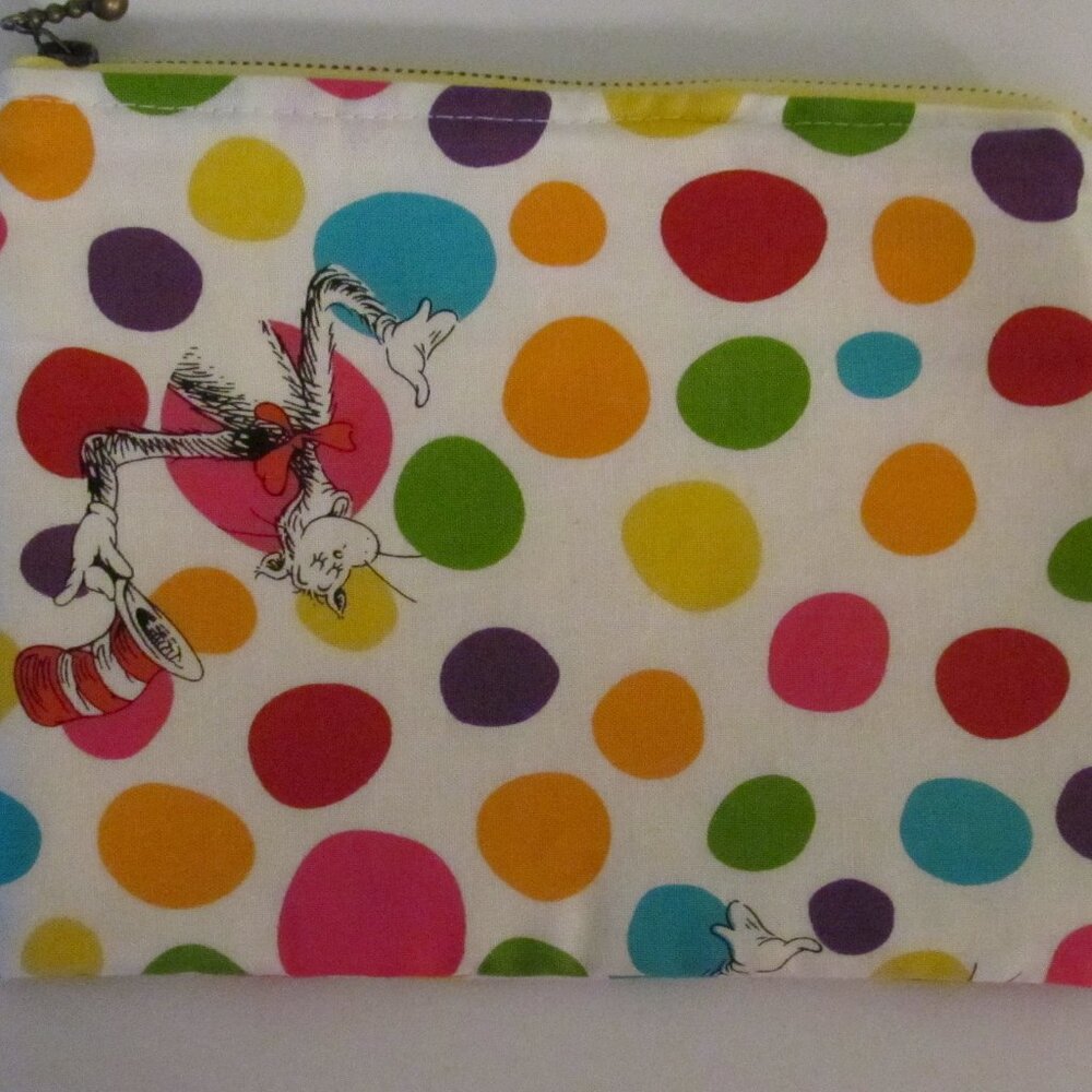 Dr. Suess Zipper Pouch Item #104124
